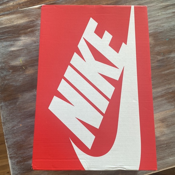 Nike Dunk Low Retro size 10 black goldenrod white brand new in box Nike Dunks - Picture 8 of 8